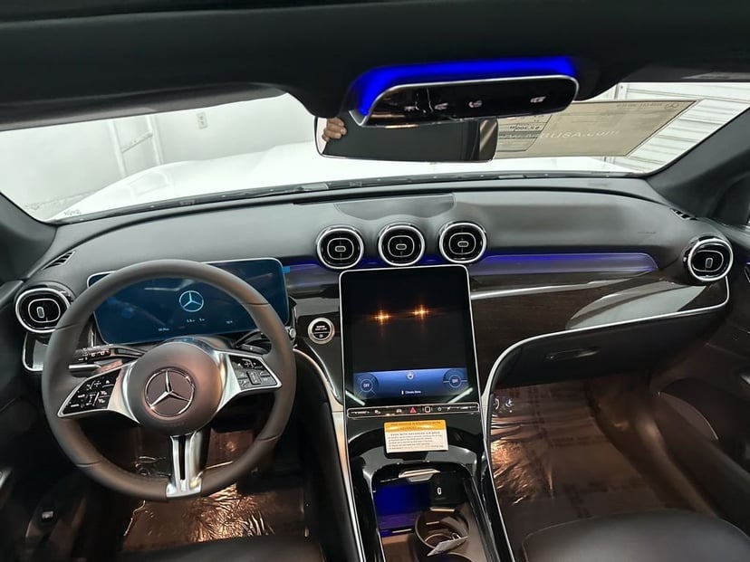 2026 Mercedes-Benz GLC - Image 20