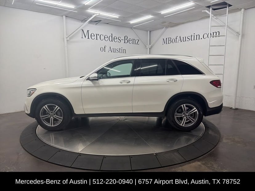 2022 Mercedes-Benz GLC - Image 4