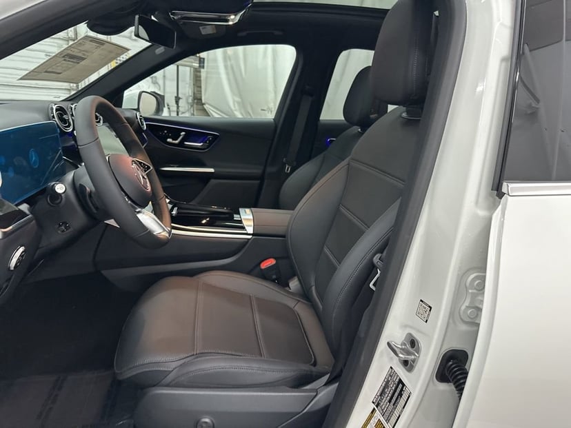 2026 Mercedes-Benz GLC - Image 18