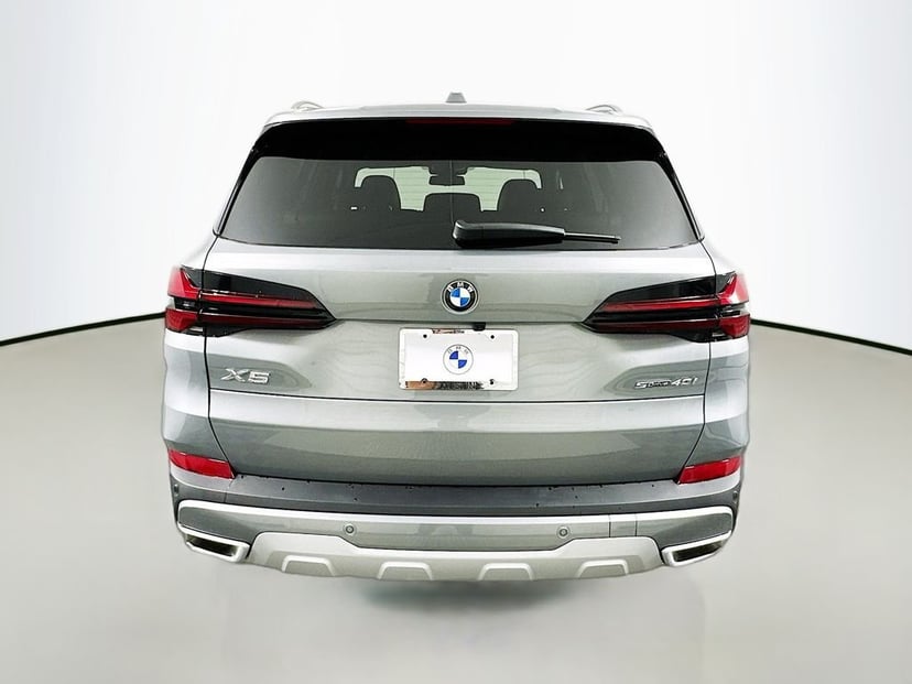 2026 BMW X5 - Image 6