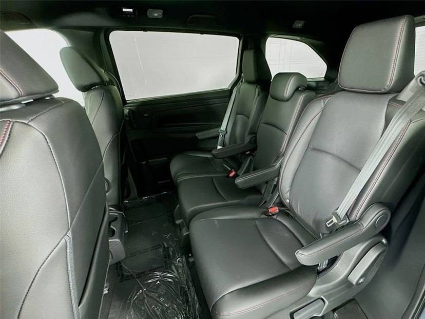 2026 Honda Odyssey - Image 33