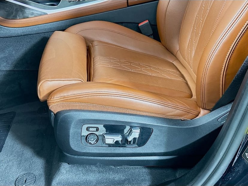 2022 BMW X7 - Image 20