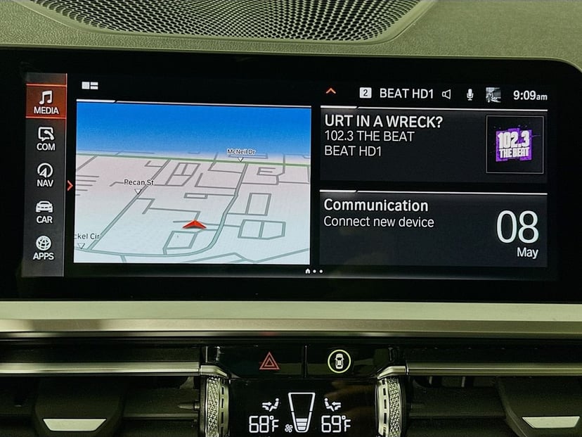 2023 BMW 4 Series - Image 15