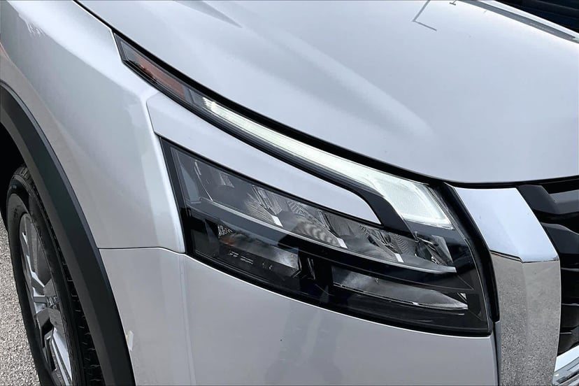 2025 Nissan Pathfinder - Image 27