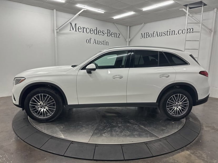 2026 Mercedes-Benz GLC - Image 35