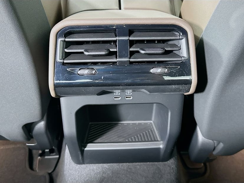 2026 BMW 5 Series - Image 18