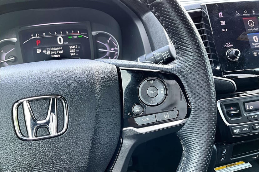 2023 Honda Passport - Image 25