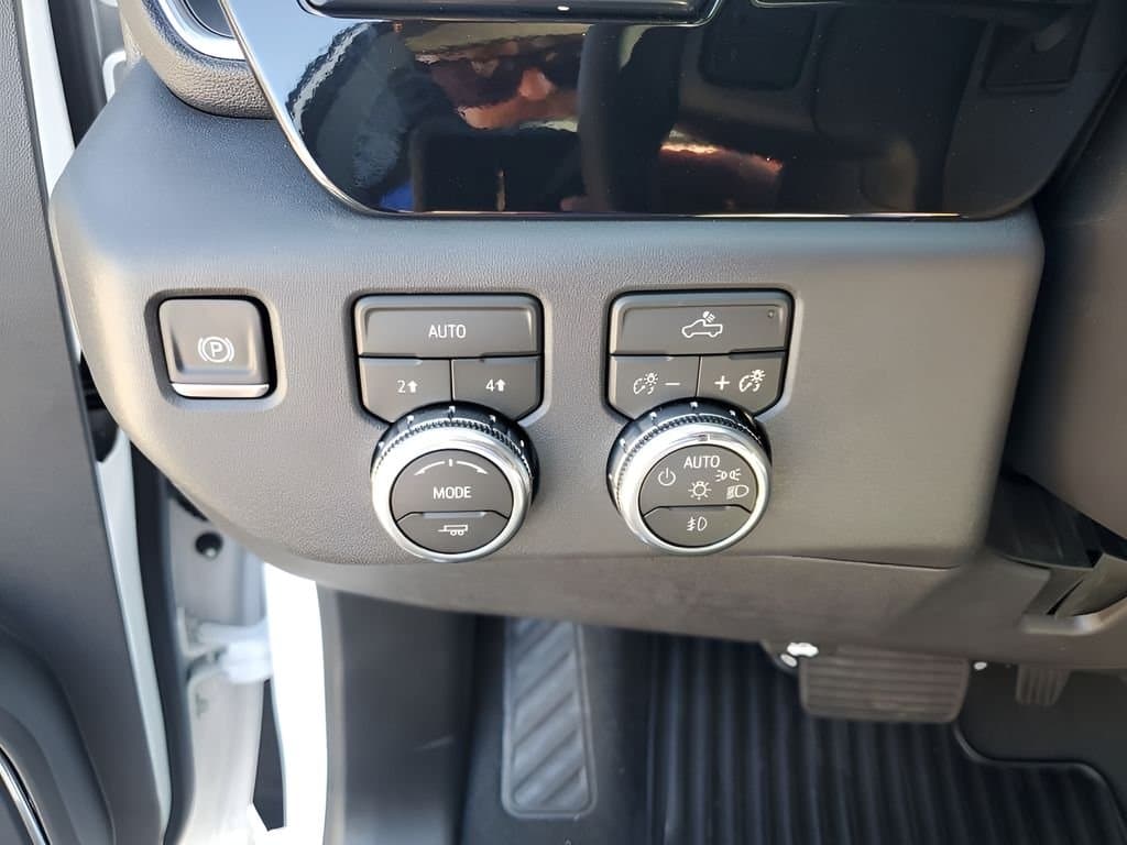 2026 GMC Sierra 1500 - Image 42