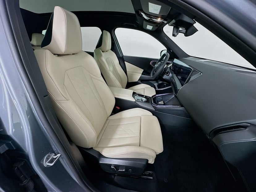 2025 BMW X3 - Image 27