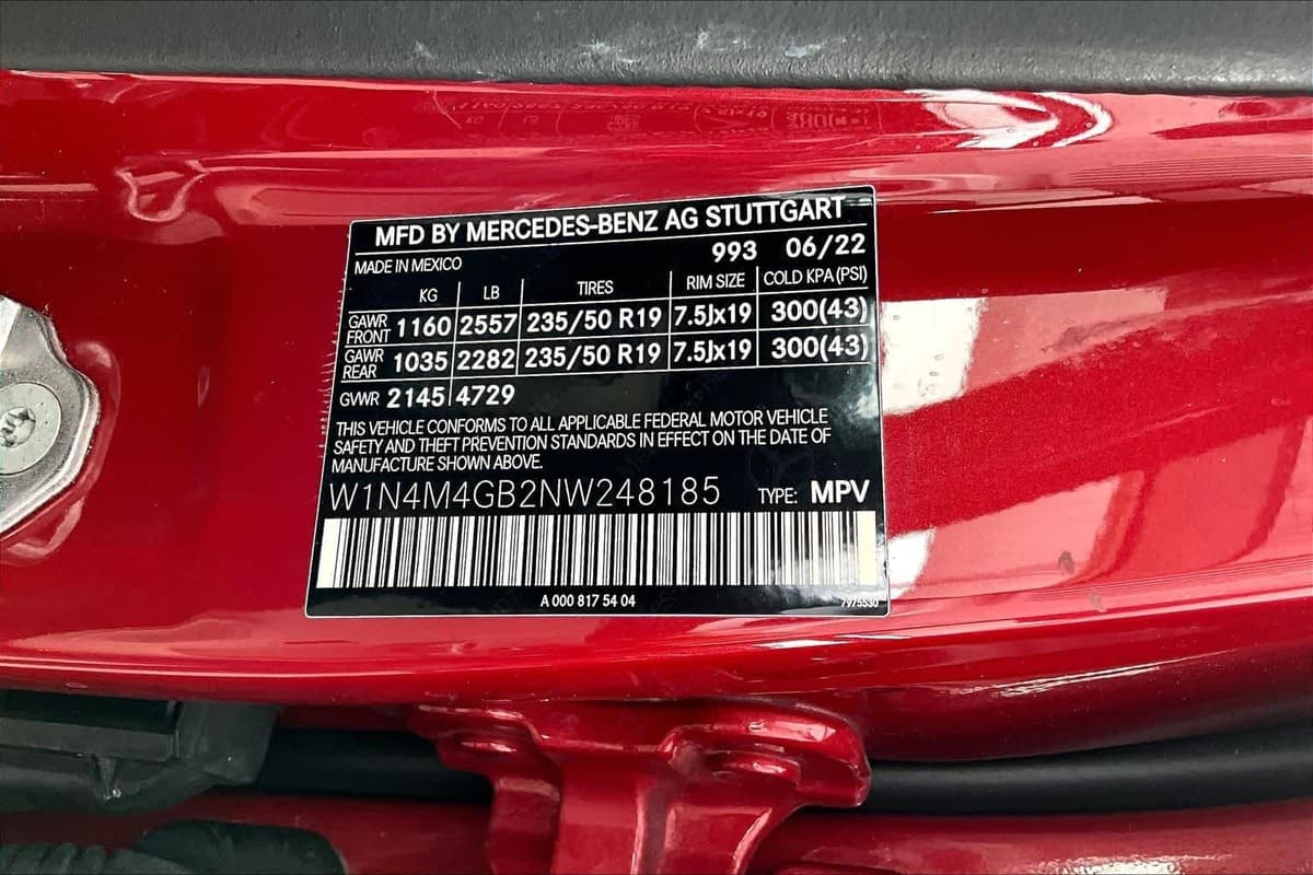 2022 Mercedes-Benz GLB 250 - Image 37