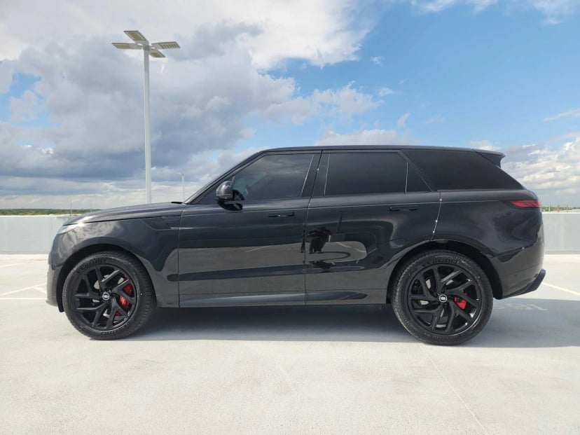 2025 Land Rover Range Rover Sport - Image 4