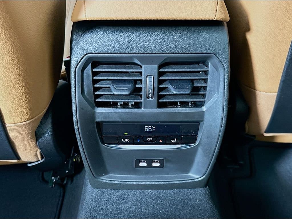 2026 BMW 3 Series - Image 18