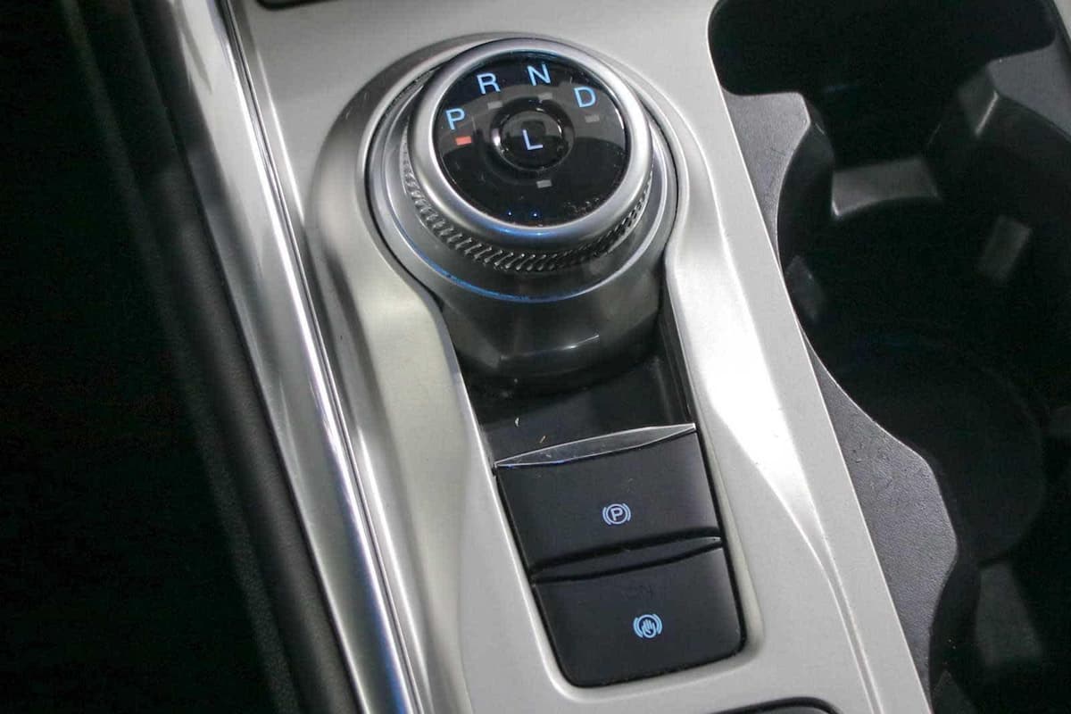 2021 Ford Explorer - Image 13