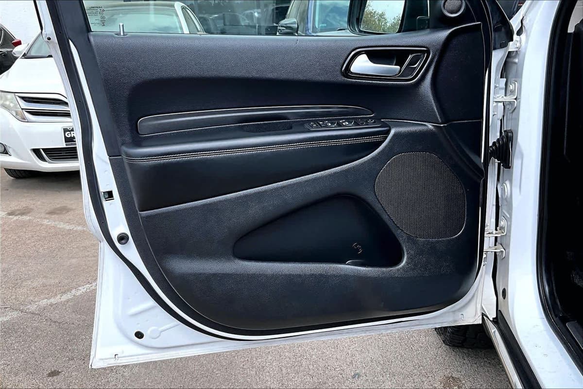 2022 Dodge Durango - Image 21