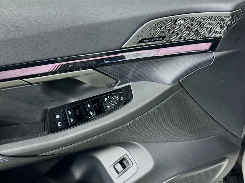 2026 BMW 5 Series - Image 20