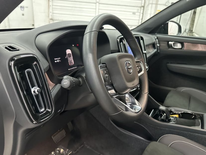 2022 Volvo C40 Recharge Pure Electric - Image 9