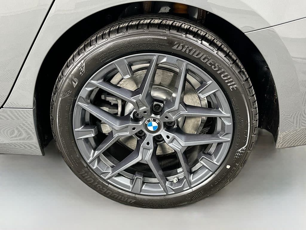 2026 BMW 3 Series - Image 23