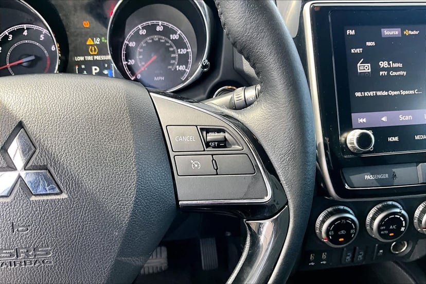 2021 Mitsubishi Outlander Sport - Image 24