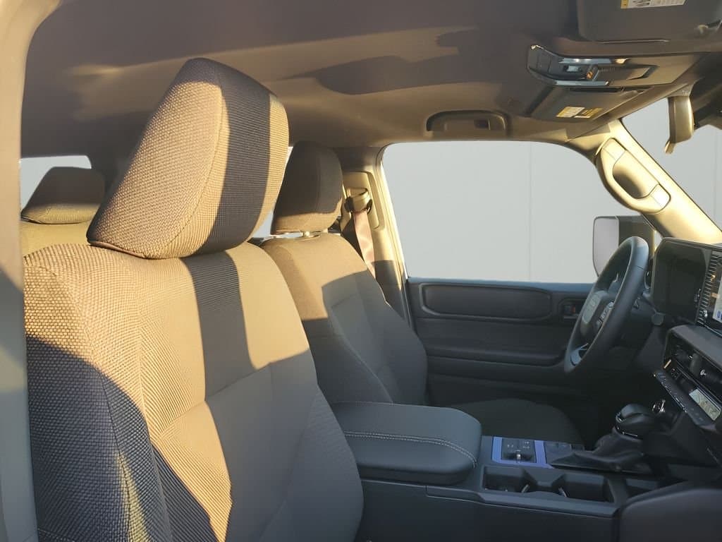 2025 Toyota Land Cruiser - Image 15