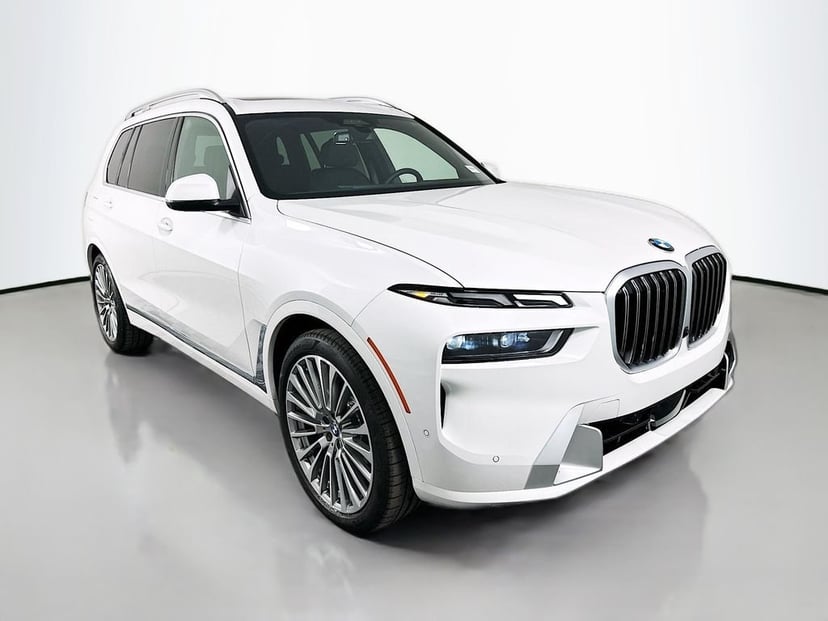 2026 BMW X7 - Image 3