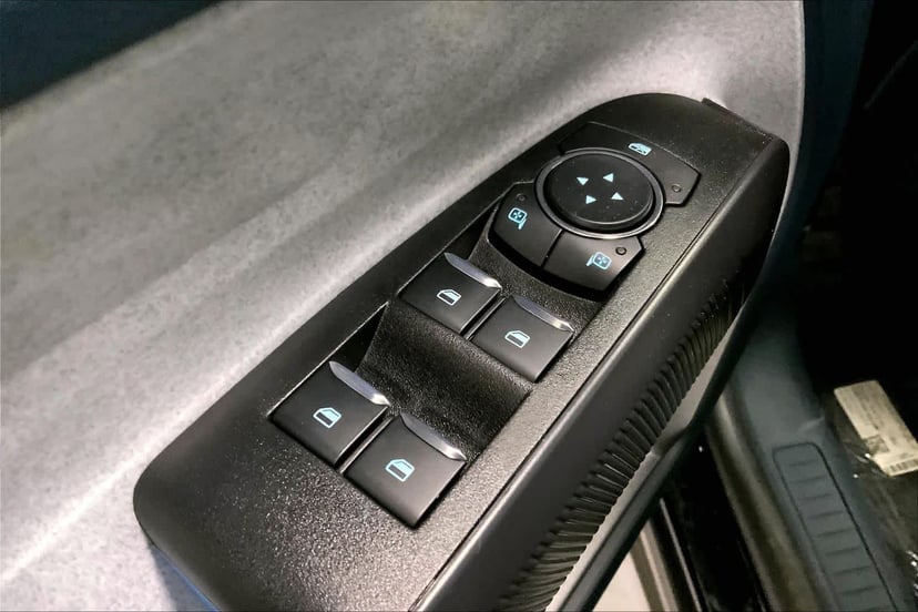 2026 Ford Maverick - Image 17