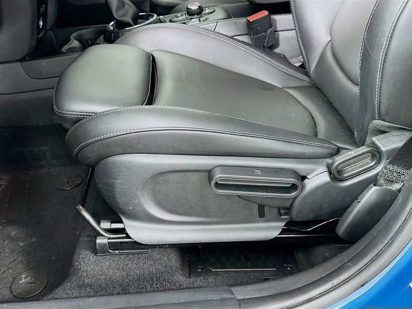 2017 MINI Cooper Countryman ALL4 - Image 19