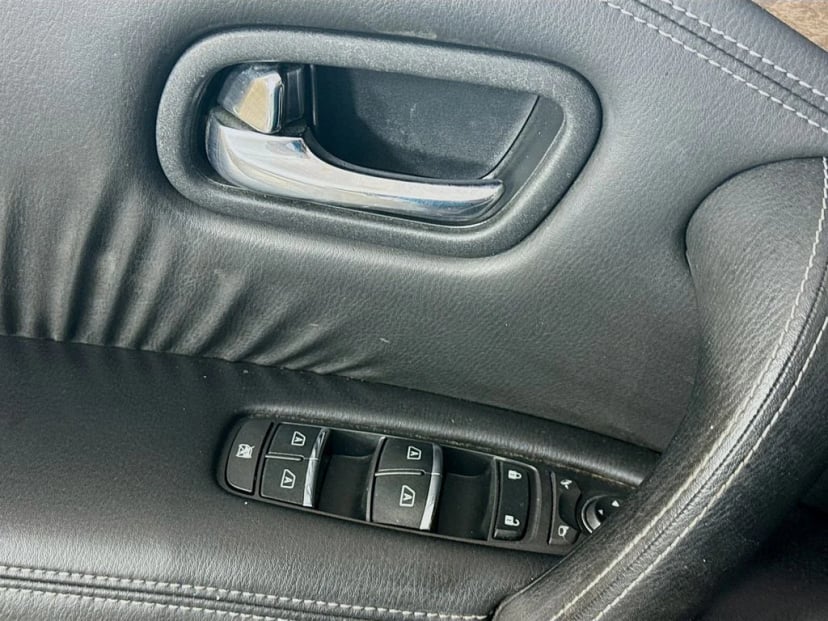2015 INFINITI QX80 - Image 18