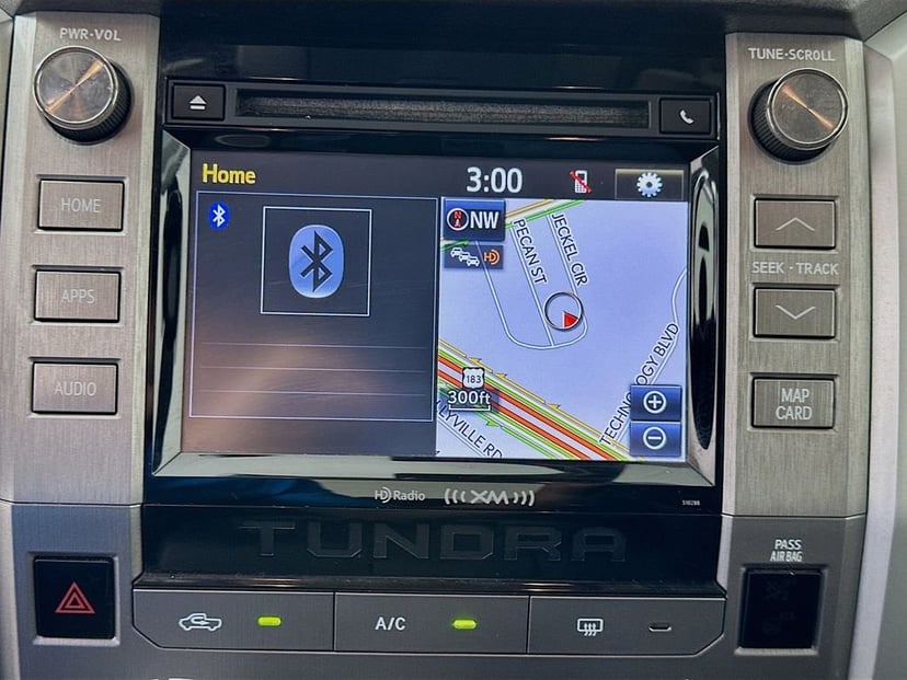 2018 Toyota Tundra - Image 15