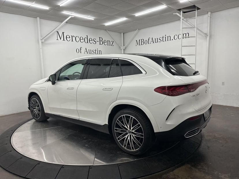 2026 Mercedes-Benz EQE - Image 5