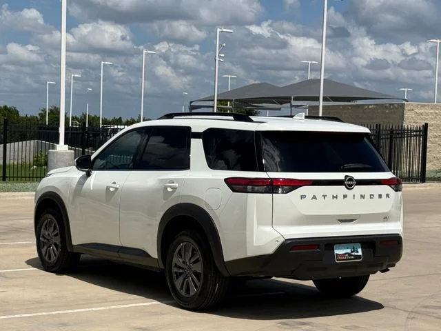 2024 Nissan Pathfinder - Image 4