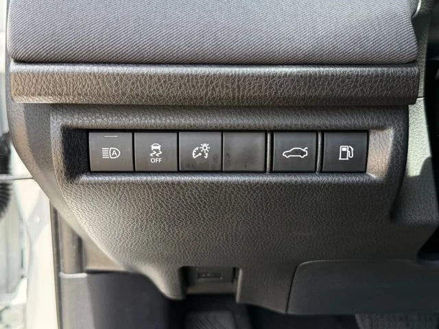 2026 Toyota Camry - Image 21