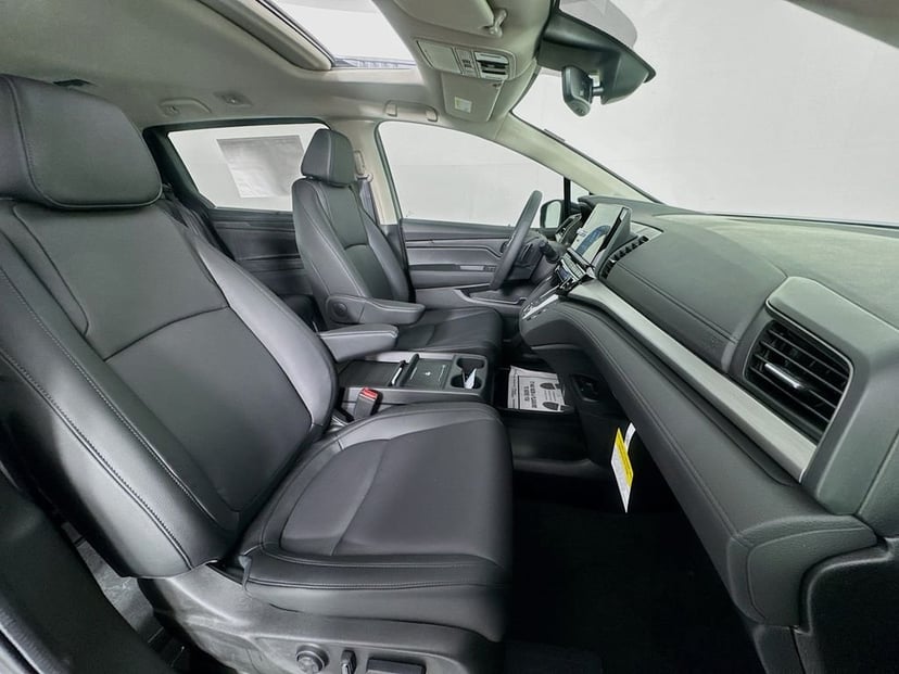 2026 Honda Odyssey - Image 41