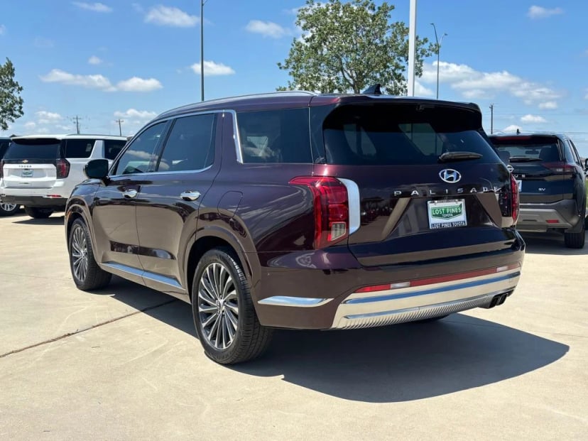 2023 Hyundai Palisade - Image 2