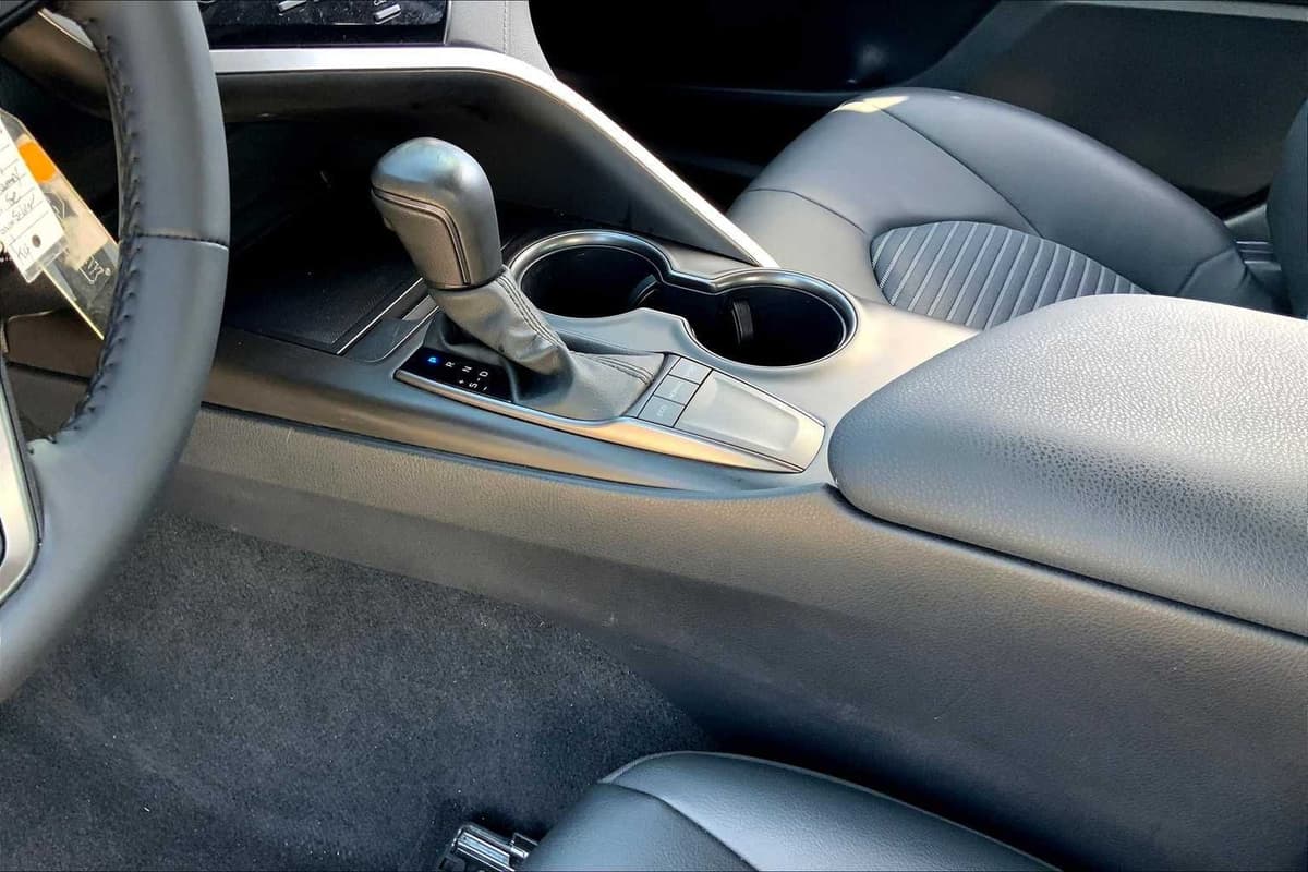 2024 Toyota Camry - Image 15