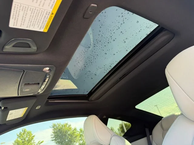2019 INFINITI Q60 - Image 25
