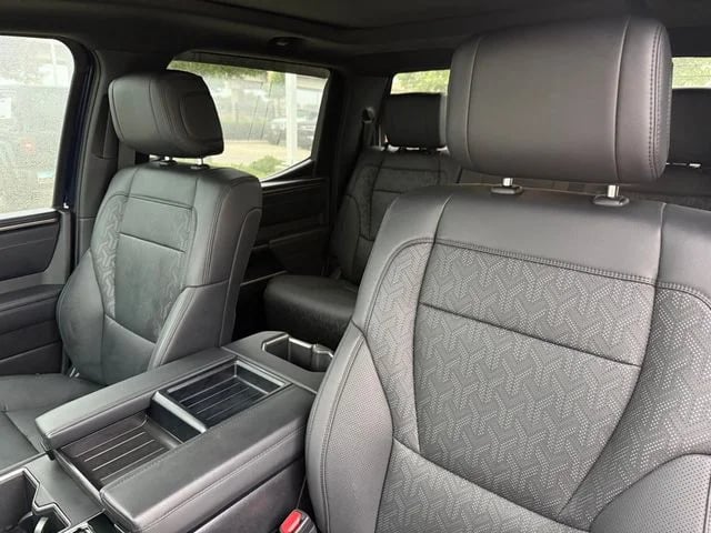 2025 Toyota Tundra - Image 15