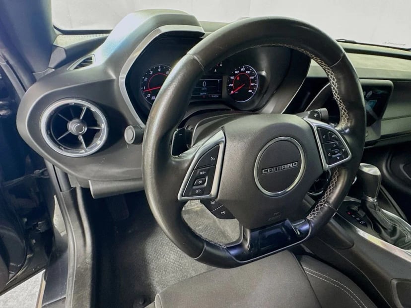 2018 Chevrolet Camaro - Image 12