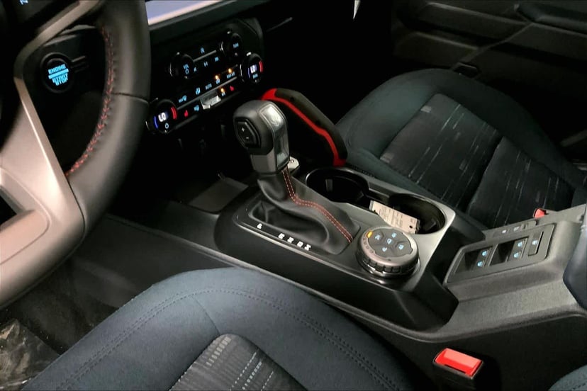 2026 Ford Bronco - Image 6