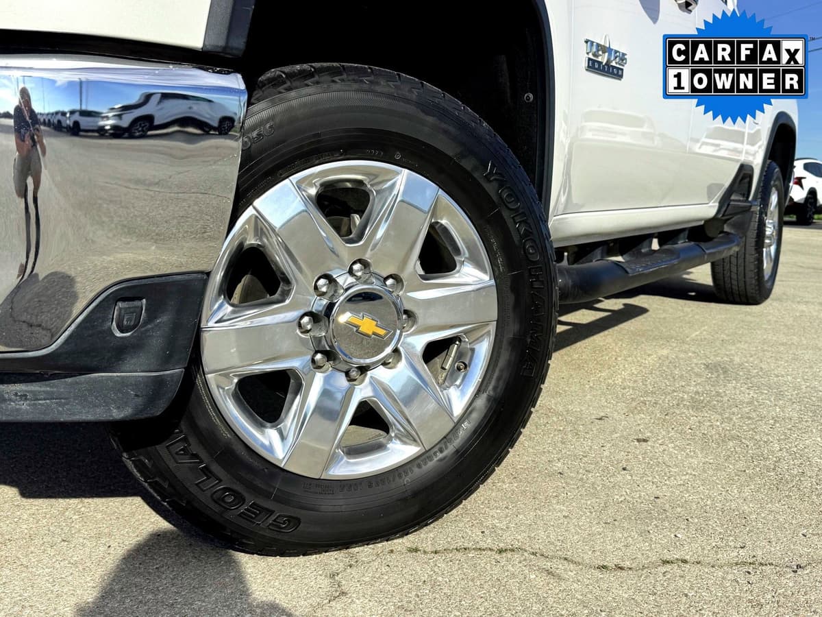 2021 Chevrolet Silverado 2500HD - Image 2