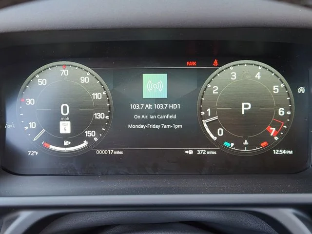 2026 Land Rover Defender 110 - Image 11
