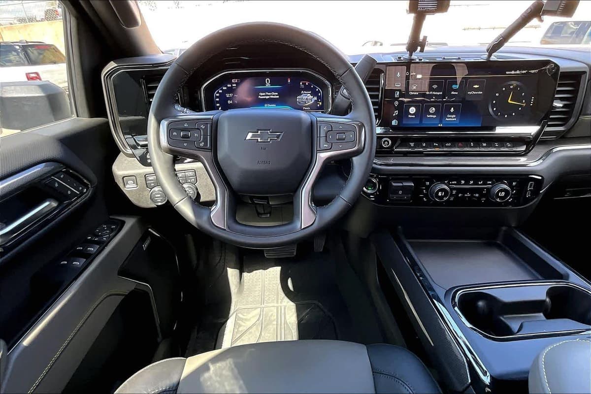 2024 Chevrolet Silverado 2500HD - Image 8