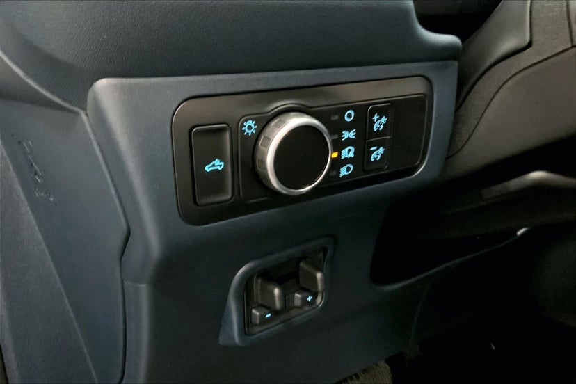 2025 Ford Maverick - Image 18