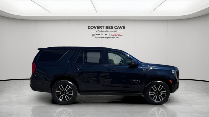 2023 GMC Yukon - Image 12