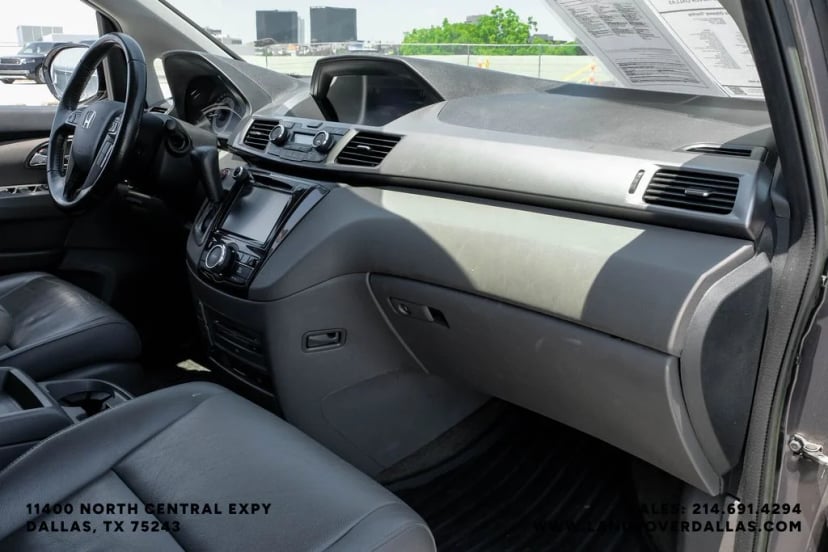 2017 Honda Odyssey - Image 14