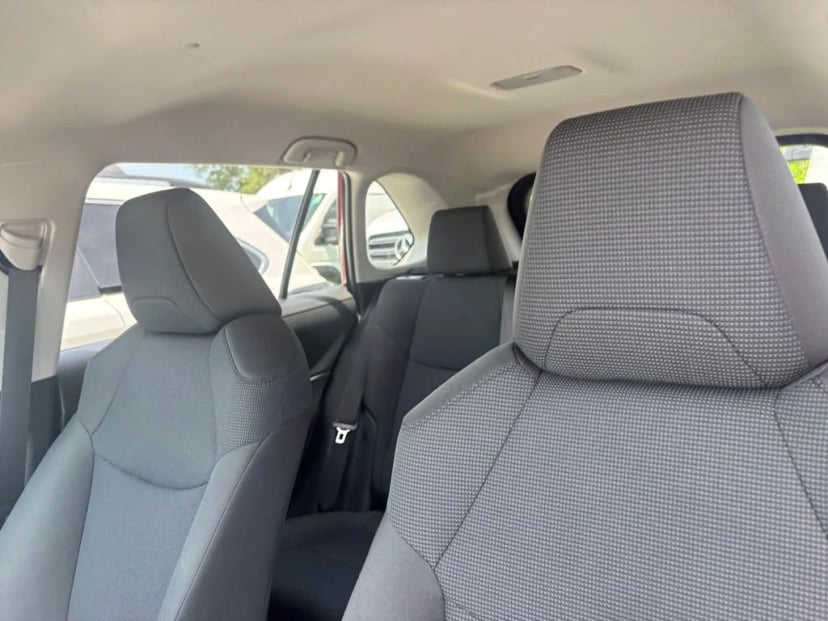 2025 Toyota RAV4 - Image 10