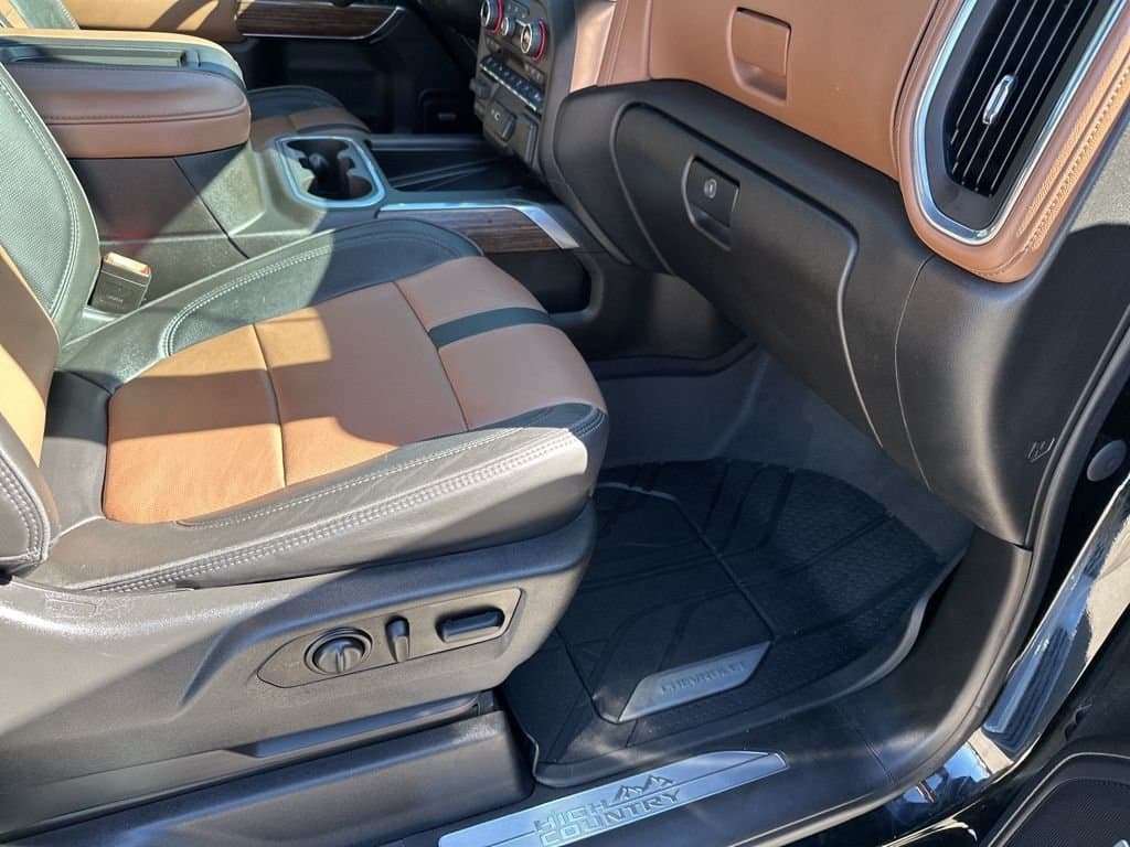 2021 Chevrolet Silverado 3500HD - Image 16