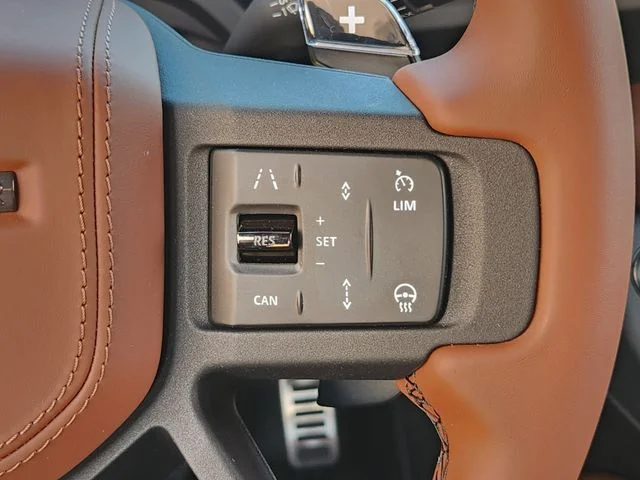 2026 Land Rover Defender 110 - Image 28