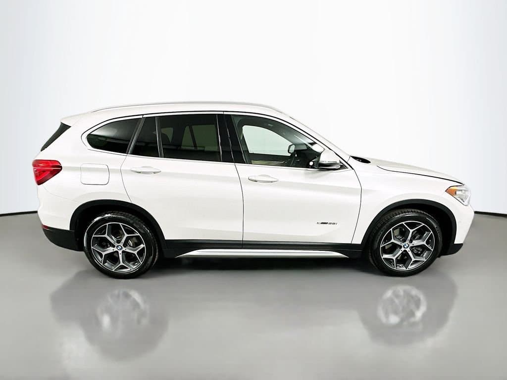 2017 BMW X1 - Image 4