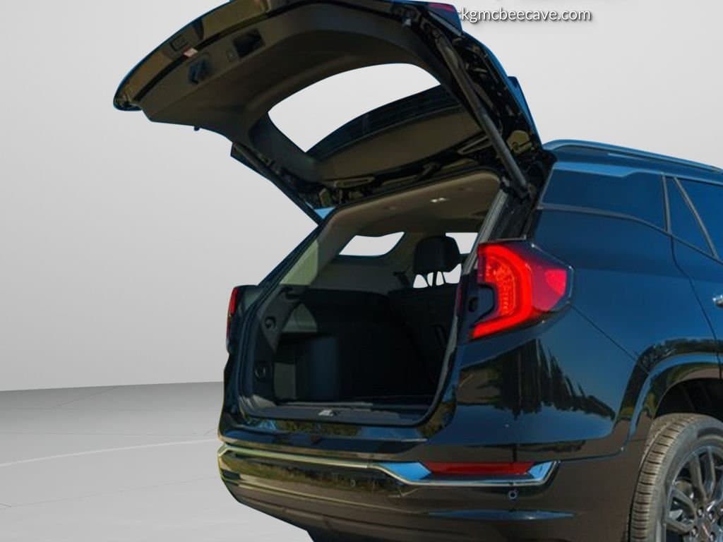 2024 GMC Terrain - Image 22