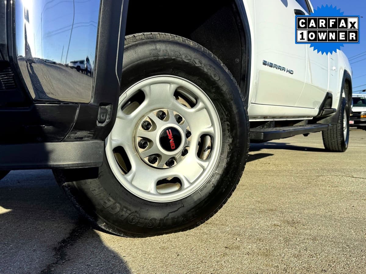 2024 GMC Sierra 2500HD - Image 2